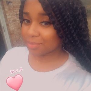 Meet your Posher, Victoria